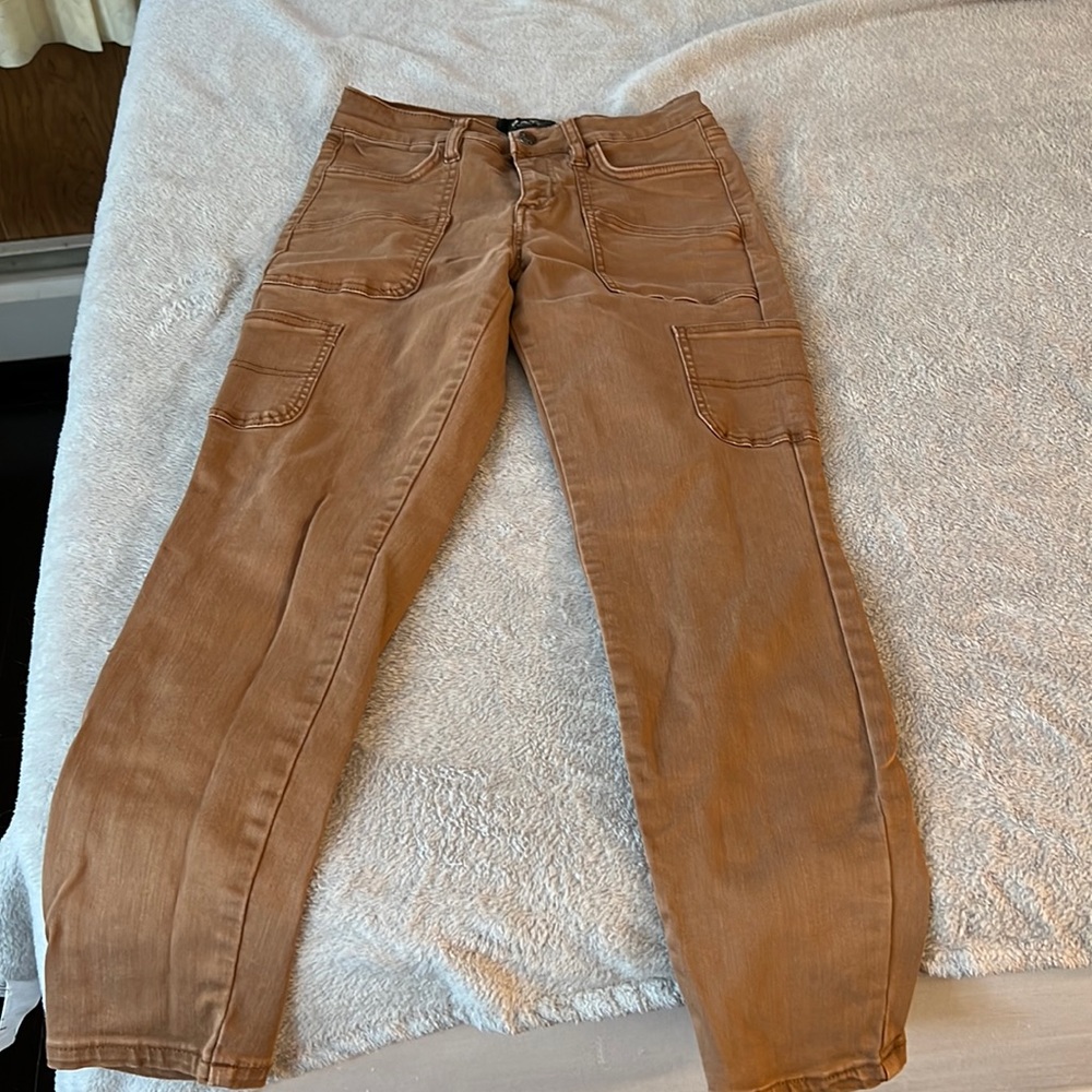 Skinny leg cargo pants